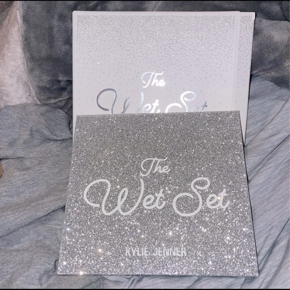 Kylie “The Wet Set” Highlighting Palette